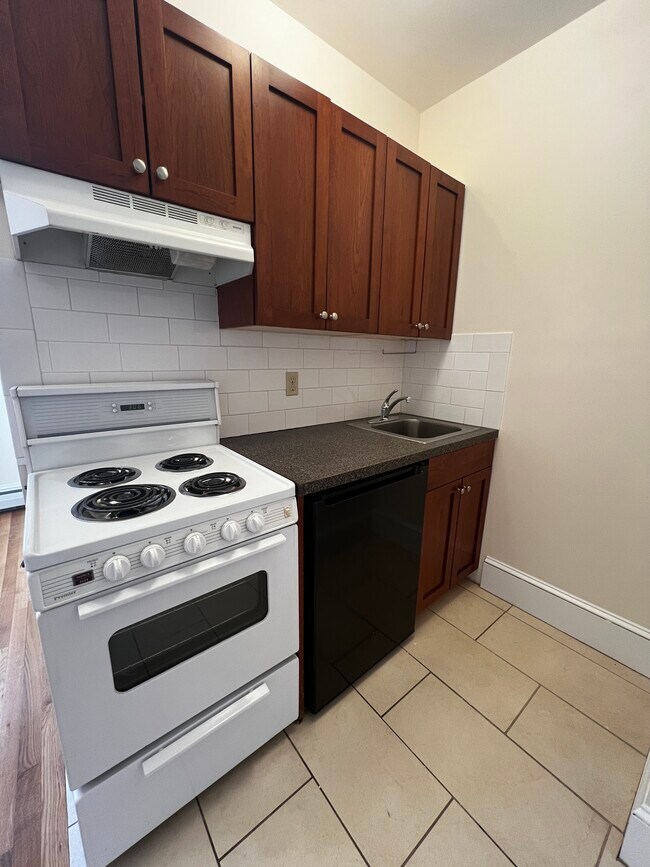 Foto del edificio - 903 Beacon St