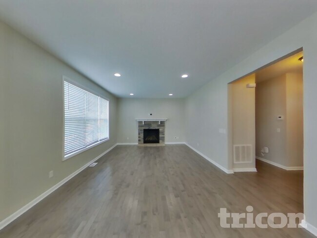 Foto del edificio - 12085 78th St NE