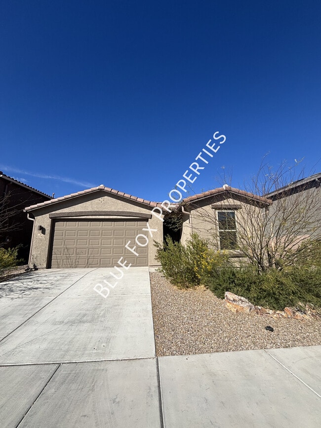 Building Photo - 10140 S Rolling Water Dr
