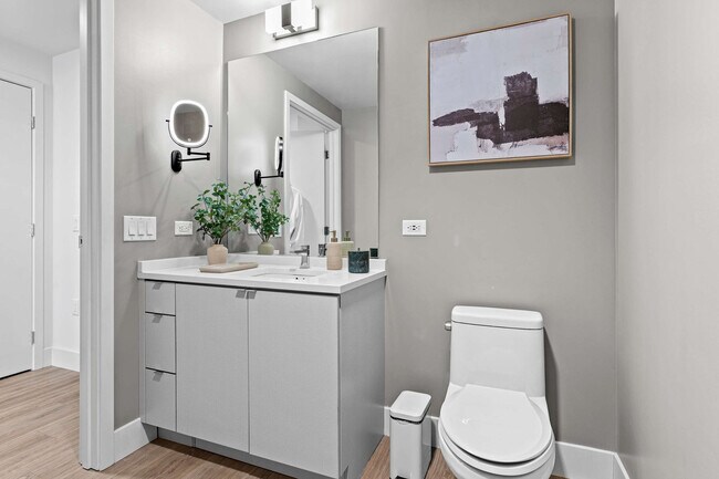 Foto del edificio - 1049 Seventh Avenue-SI FL7-ID1228264P