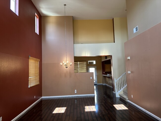 Foto del edificio - Tracy Beautiful home that comes with sizab...