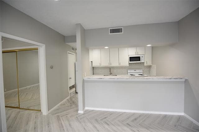 Building Photo - 3626 Prescott Ave