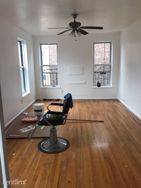 Primary Photo - 955 Seneca Ave