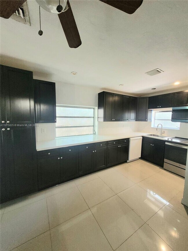 Foto del edificio - 1132 Moffett St