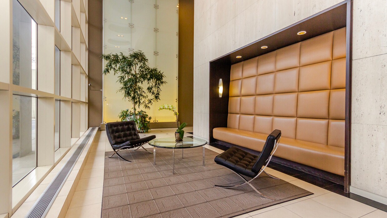 Foto principal - 5320 N Sheridan Rd
