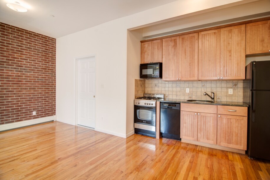 64 Maspeth Ave Unit 4A, Brooklyn, NY 11211 Condo for Rent in