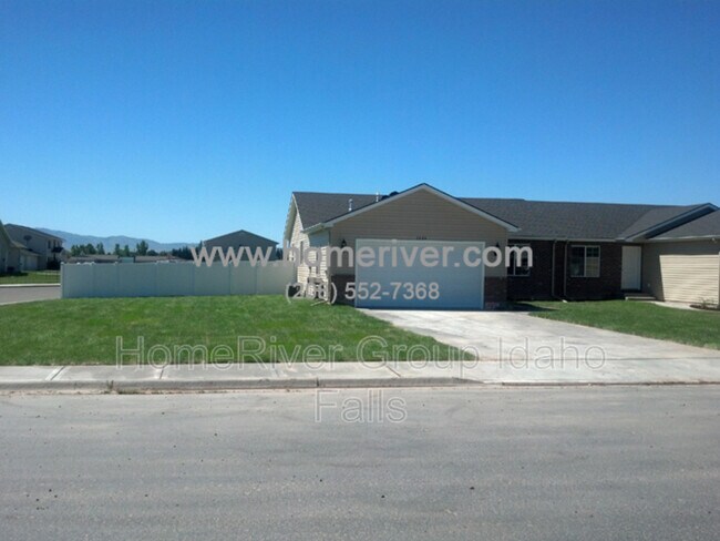 Building Photo - 1224 Midway Ave