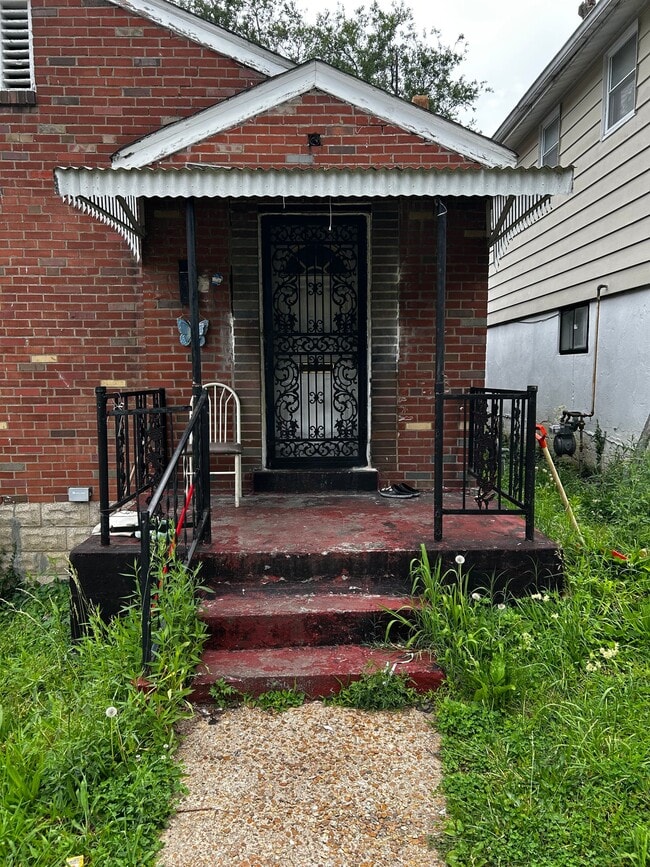 Building Photo - 3742 Melba Pl
