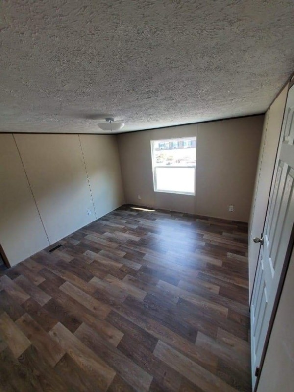 Building Photo - 70 Haney Park
