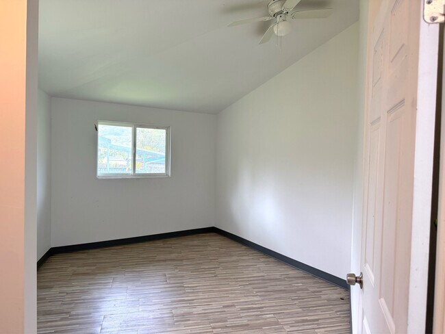 Foto del edificio - 14-3431-3431 Forest Rd