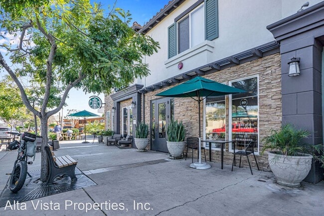 Building Photo - 3 br, 3 bath House - 366 Forward St., Unit F