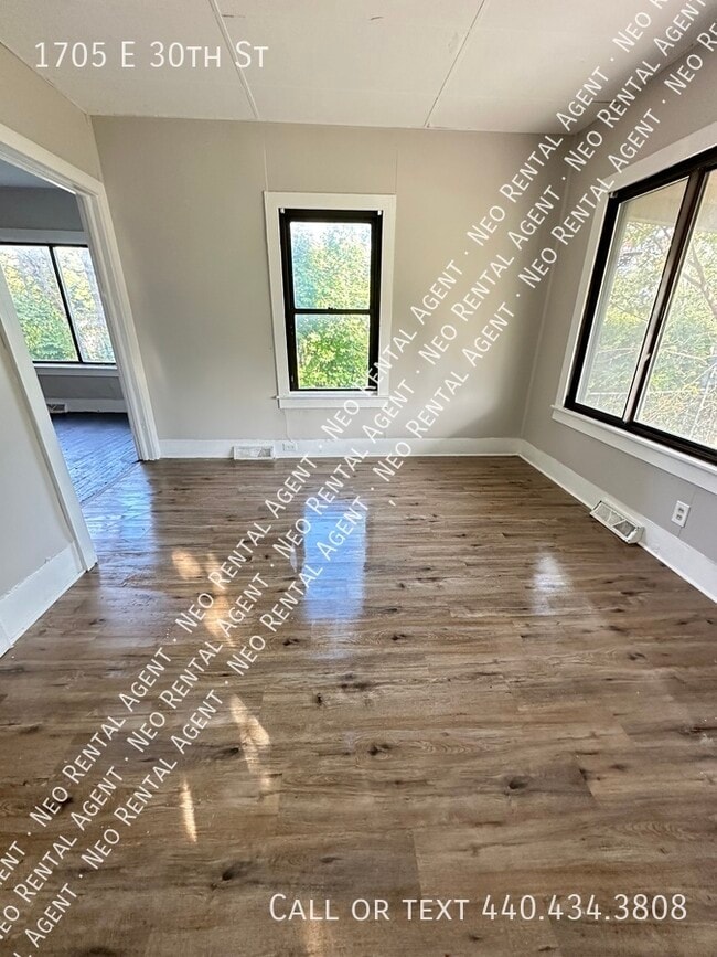 Foto del edificio - 1705 E 30th St