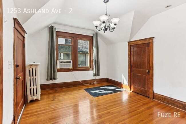 Foto del edificio - 1253 Ashland Ave