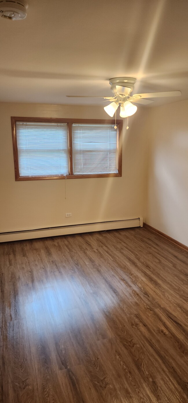 Dormitorio 1 - 2055 120th St