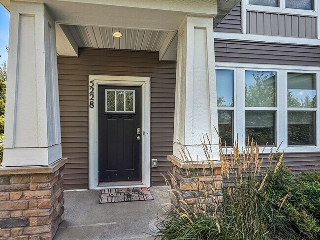 Foto del edificio - 5228 Hampton St NE