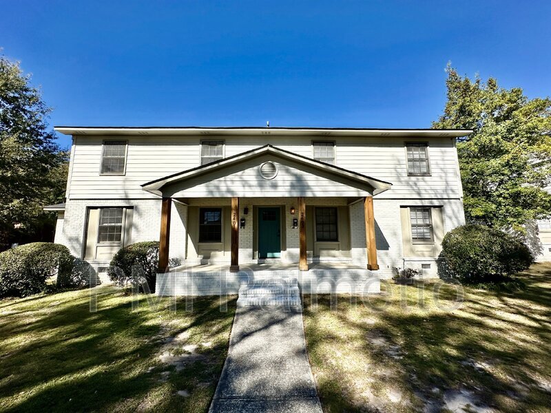 Foto principal - 2401 Duncan St