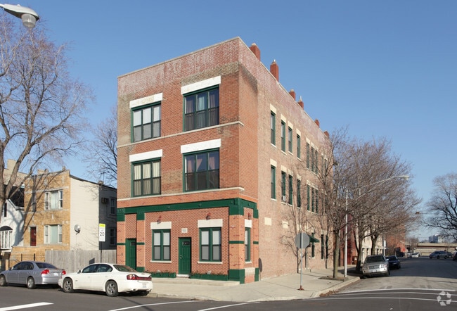Primary Photo - 2745 S Princeton Ave