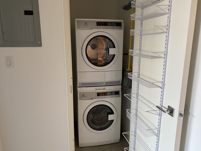 In-unit Washer Dryer - 834 Sterling Pl