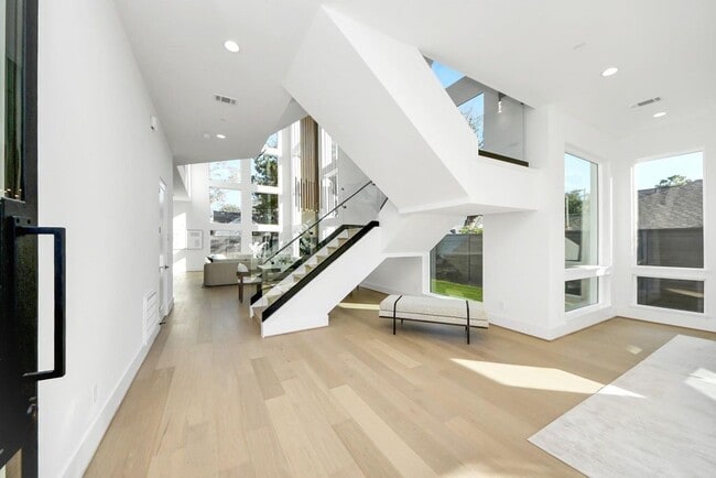 Foto del edificio - 2232 Swift Blvd