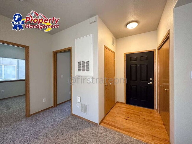 Building Photo - 1949 E Wilson Ln