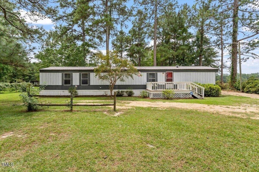 Primary Photo - 10317 Giles Rd