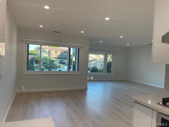 Building Photo - 1439 El Miradero Ave