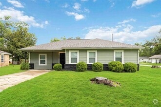 Building Photo - 6961 Peyton St