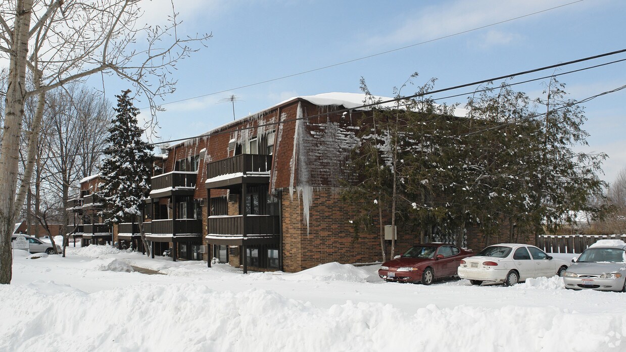 Building Photo - Demolished