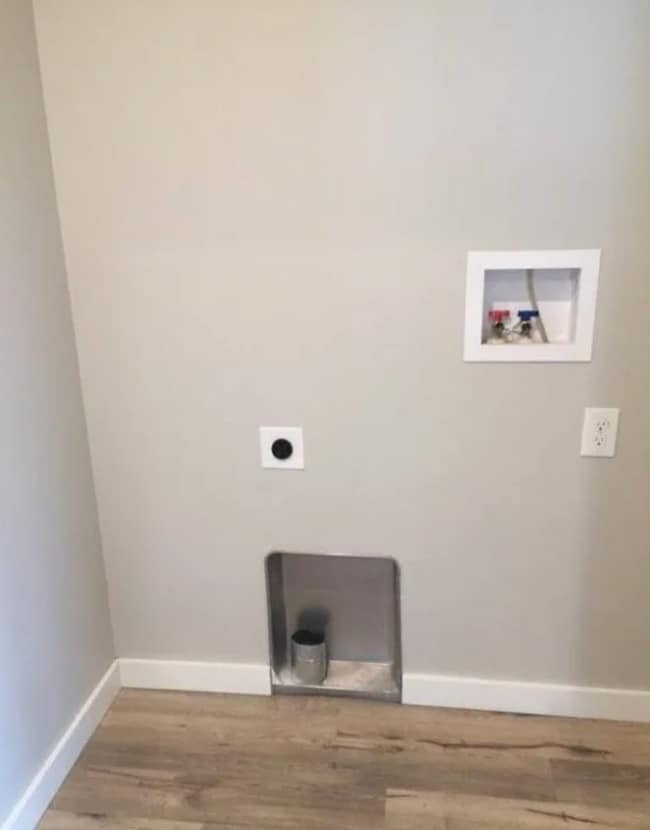 Building Photo - Beautiful 3 Bedroom Home