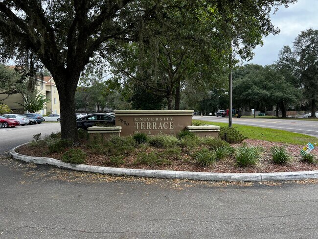 Foto del edificio - 3800 SW 20th Ave