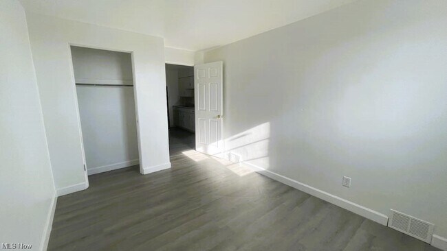 Foto del edificio - 2612 Sunset Blvd