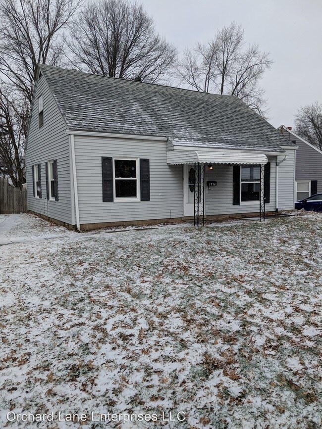 Building Photo - 4 br, 1.5 bath House - 1916 Victoria St