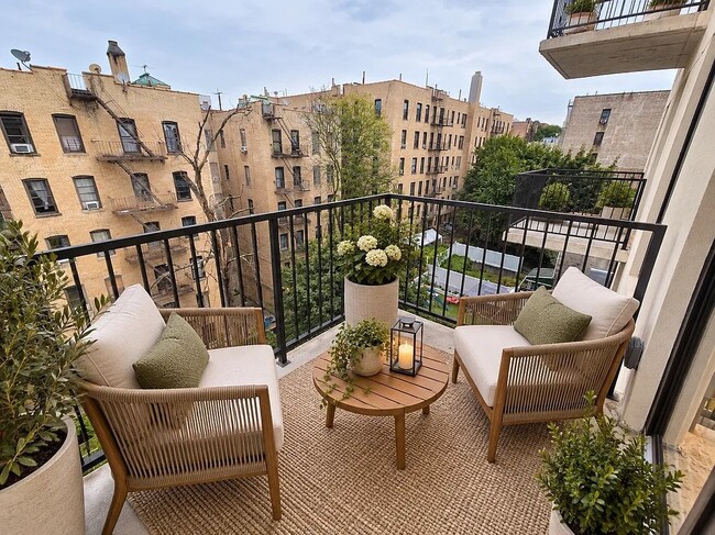 Photo - East 230th Street Townhome