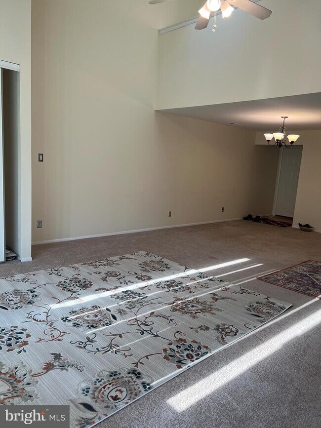 Building Photo - 2504B Sussex Ct