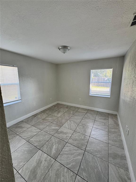 Building Photo - 1112 Martin St