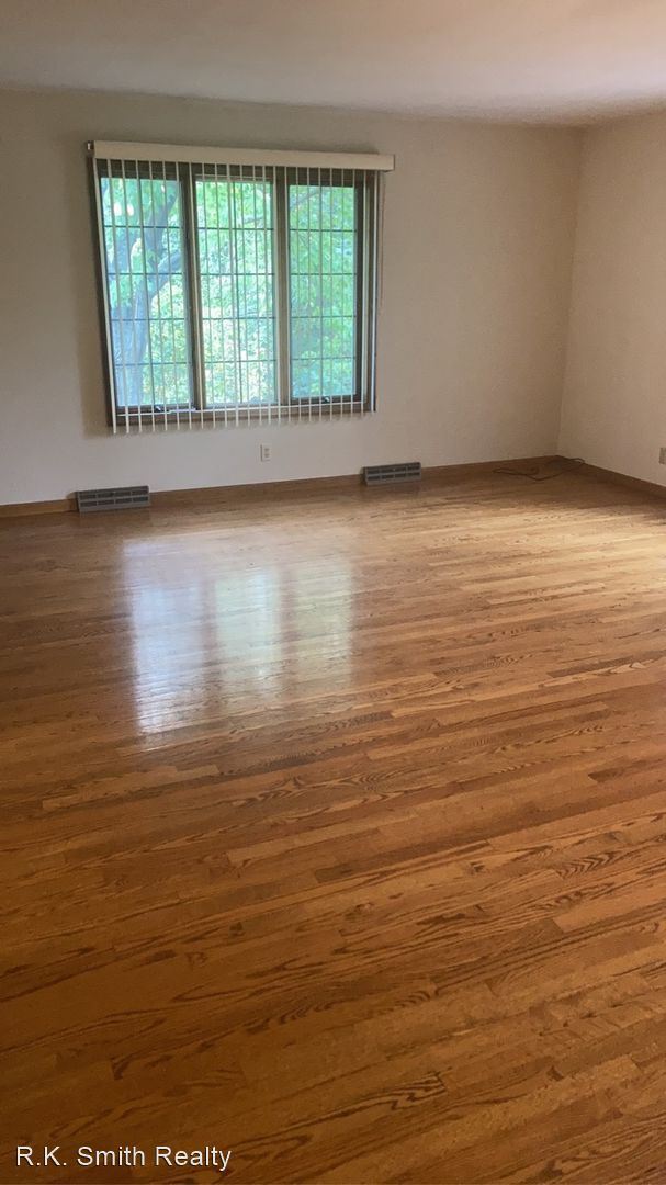 Building Photo - 3 br, 2 bath House - 1135 Alpine Road