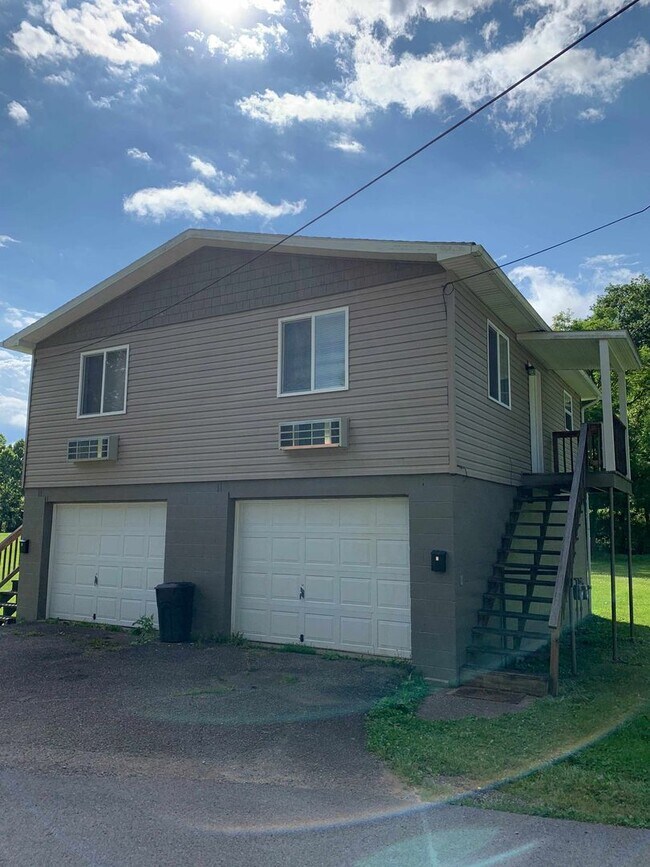 Building Photo - 200 South St