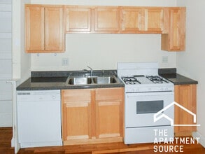 Building Photo - 5131 N Wolcott Ave