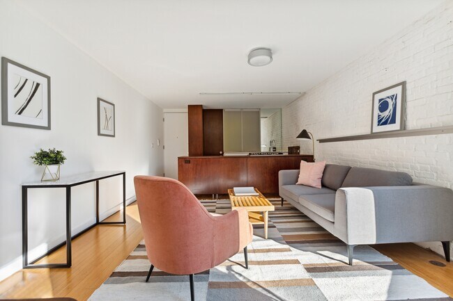 Foto del edificio - 166 State St