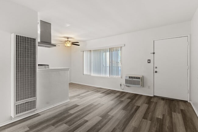 Foto del edificio - 12602 Kensington Ln