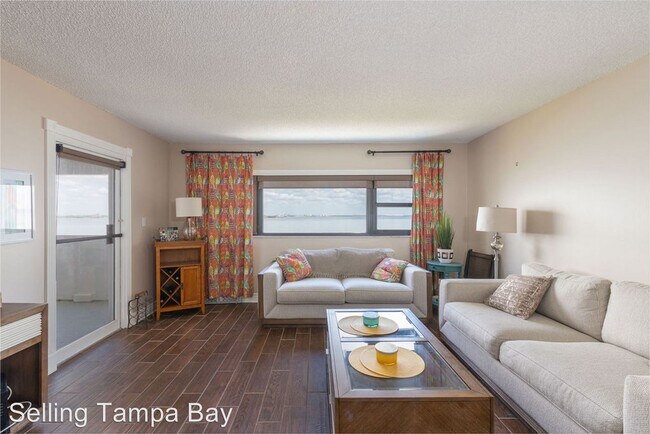 Building Photo - 4141 Bayshore Blvd