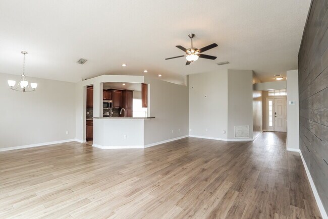 Foto del edificio - 10506 Goldwater Ln