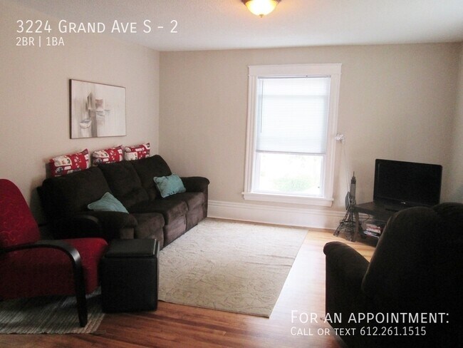 Foto del edificio - 3224 Grand Ave S