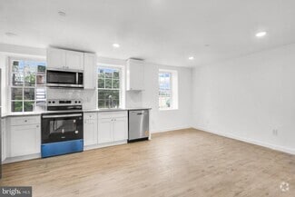 Building Photo - 7037 Ridge Ave