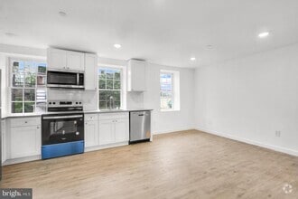 Building Photo - 7037 Ridge Ave