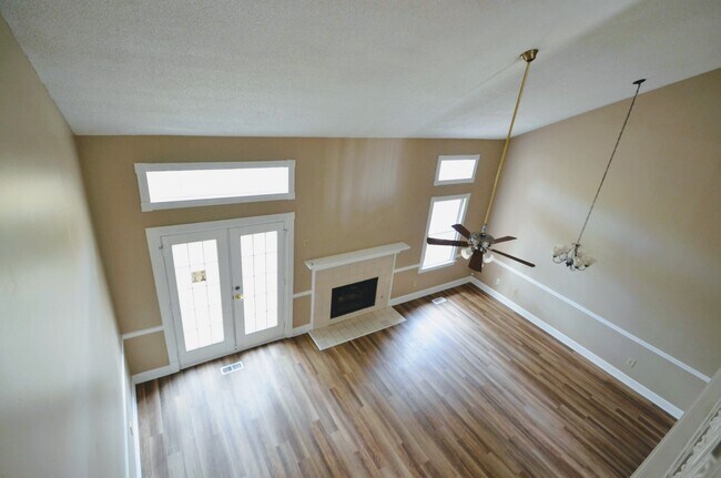 Foto del edificio - 1308 Poplar Pointe