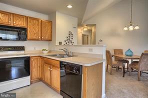 Building Photo - 4545 Deer Path Rd