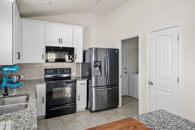 Foto del edificio - 572 Evening Star