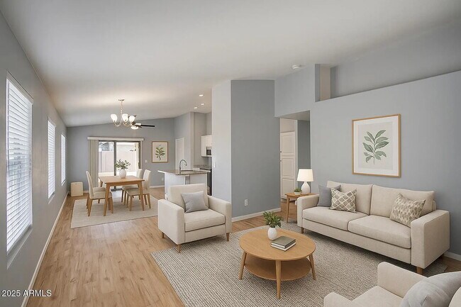 Foto del edificio - 15020 W Watson Ln