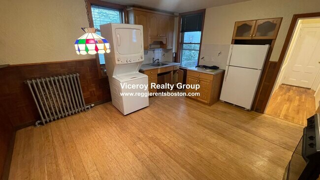 Building Photo - 234 Cypress St